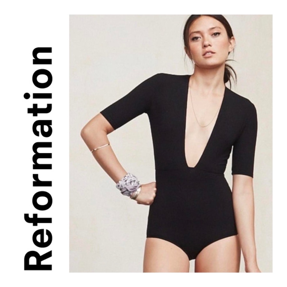 REFORMATION Ribbed Deep V Neck Bodysuit Size XS